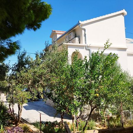 Aniva - 50 M From The Sea Appartement Trogir Buitenkant foto
