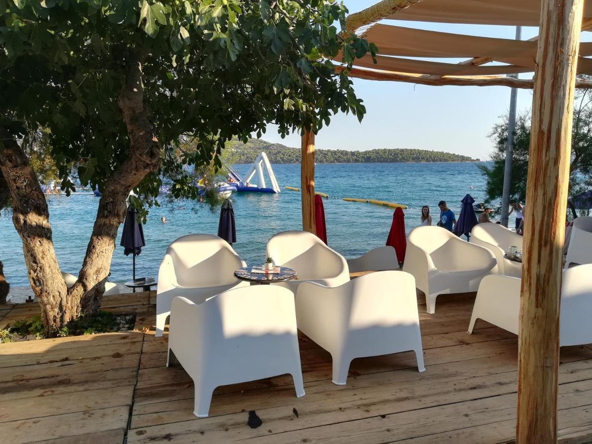 Aniva - 50 M From The Sea Appartement Trogir Buitenkant foto