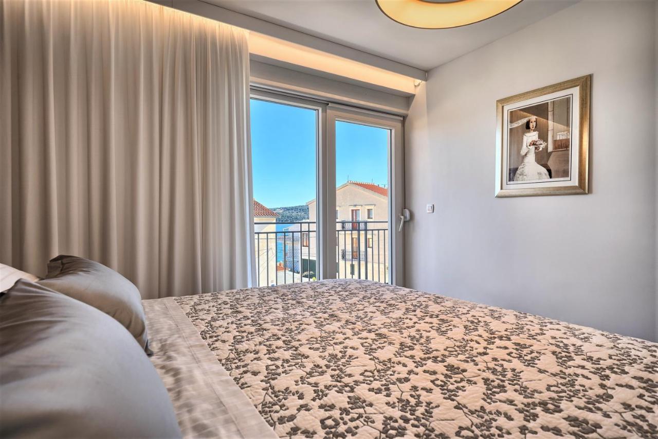 Aniva - 50 M From The Sea Appartement Trogir Buitenkant foto