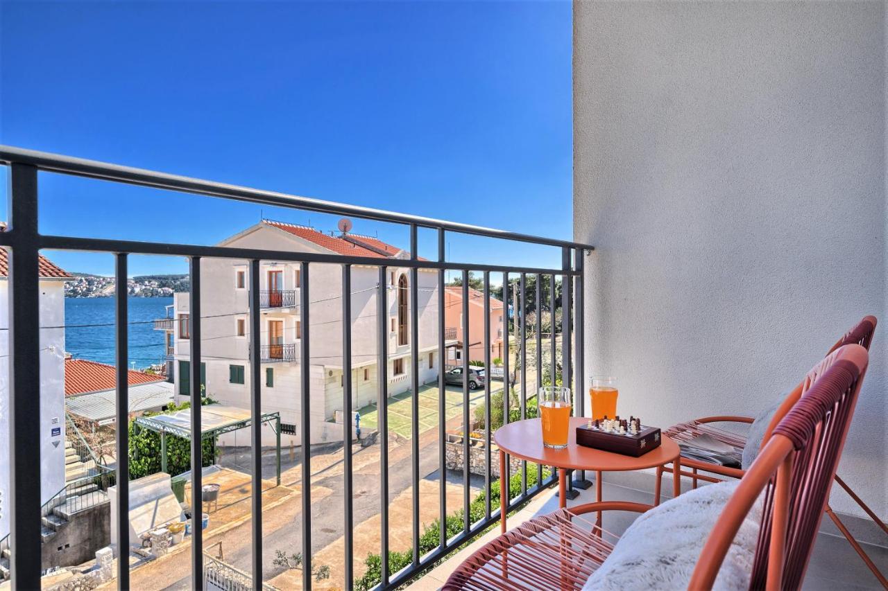 Aniva - 50 M From The Sea Appartement Trogir Buitenkant foto