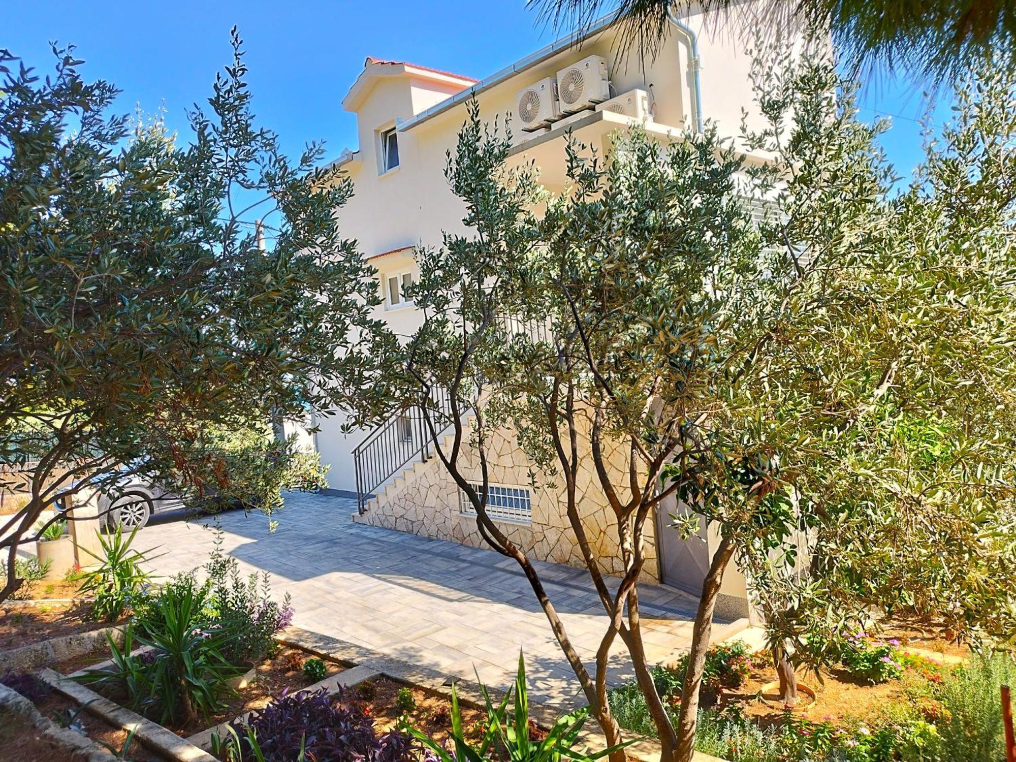 Aniva - 50 M From The Sea Appartement Trogir Buitenkant foto